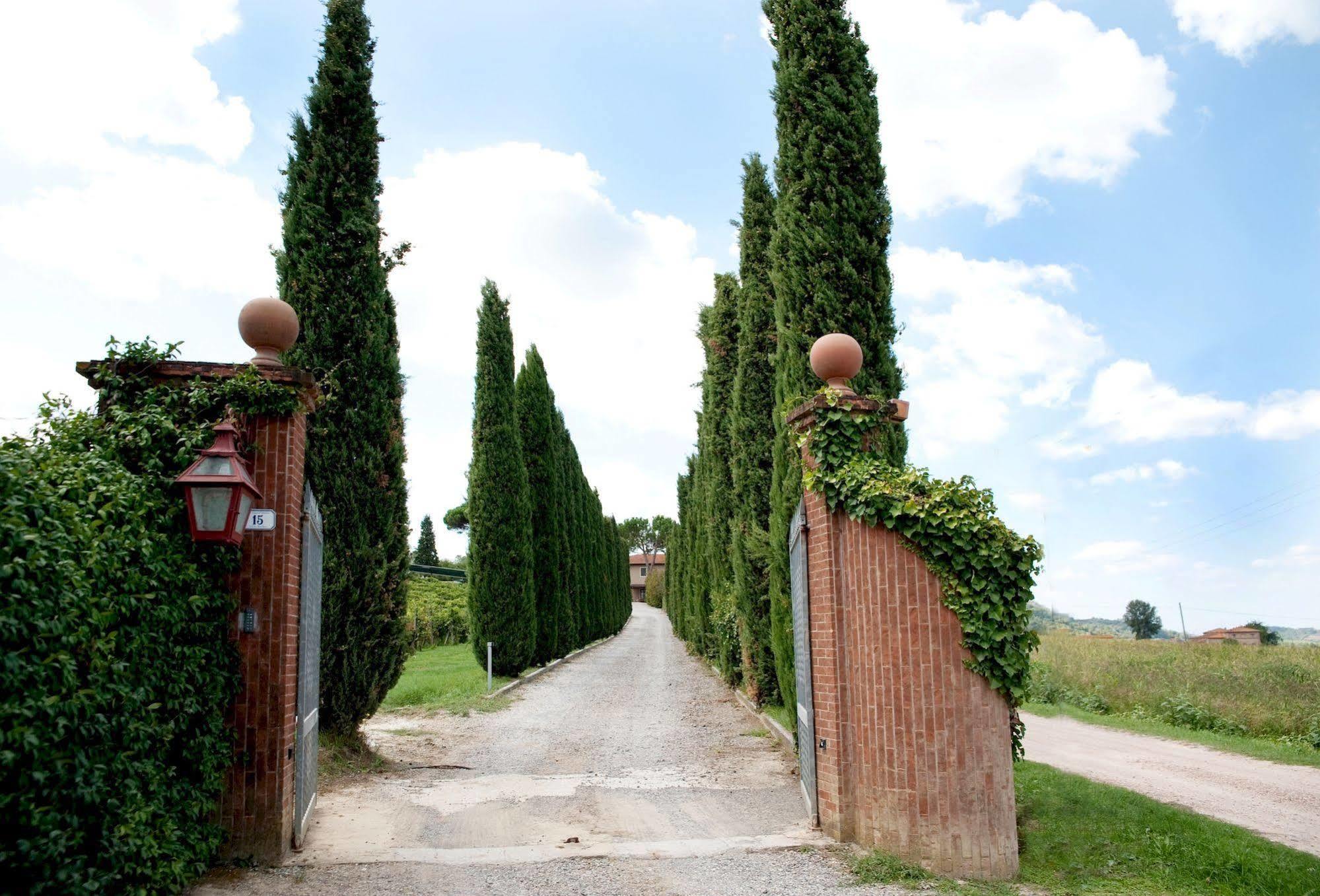 Agriturismo Buon Riposo - Country Resort In The Heart Of Tuscany San Giovanni a Corazzano ภายนอก รูปภาพ